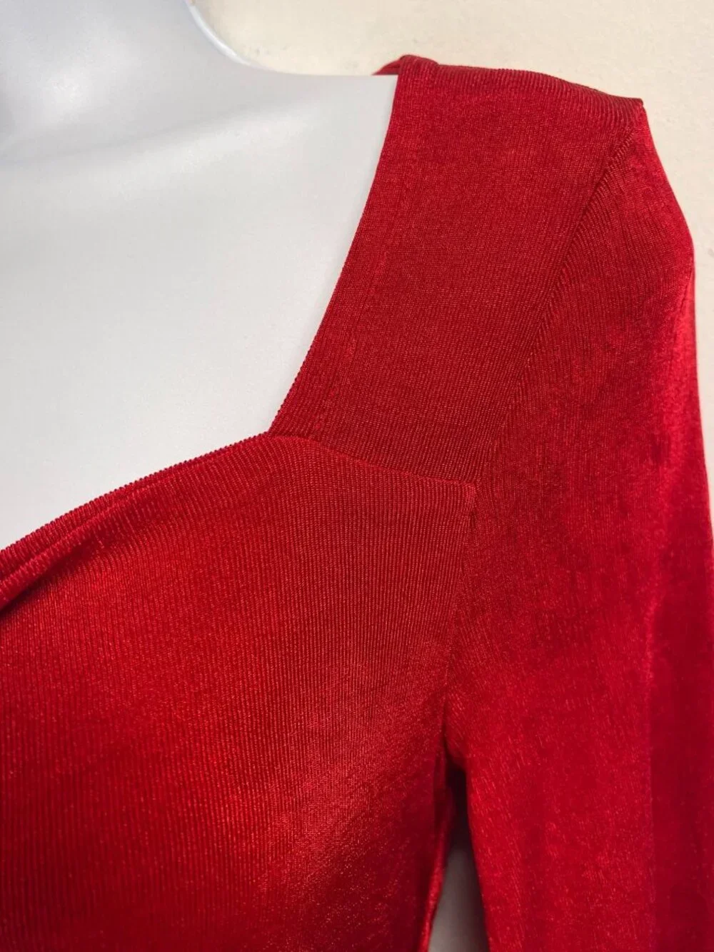 NWT Small Zaful Red Long Sleeve Cutout Bodycon Midi Dress With Gold - Picture 5 of 9